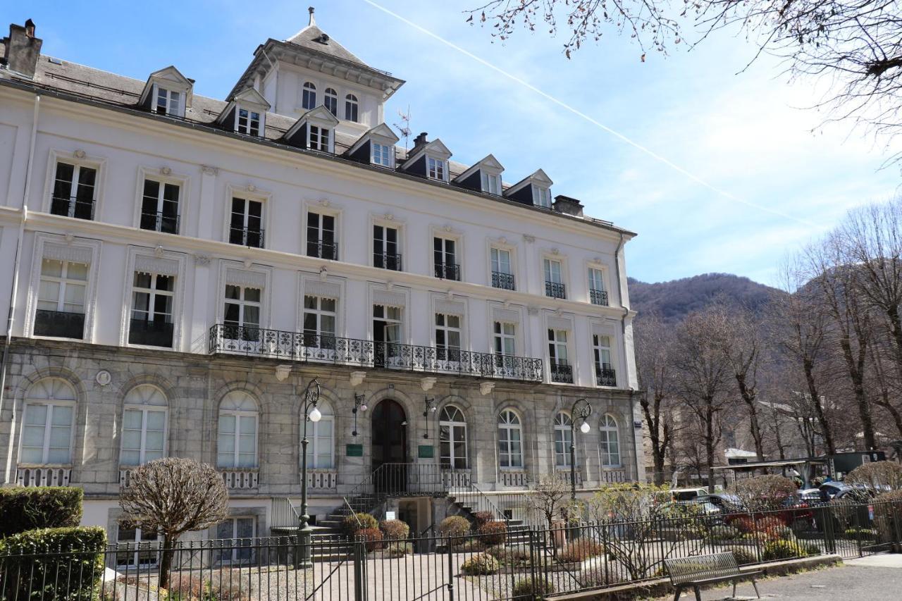 Le Palais D'Etigny Apartamento Bagnères-de-Luchon Exterior foto